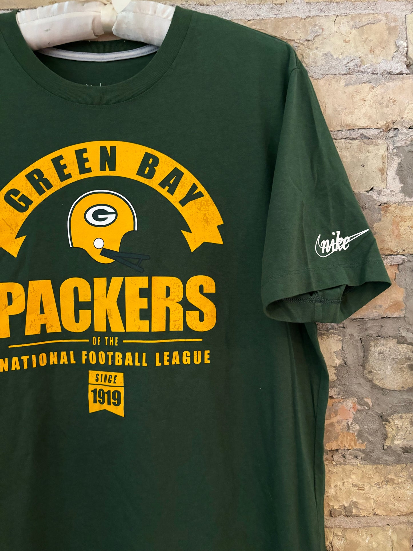 GB Packers Retro Throwback Nike Graphic Tee