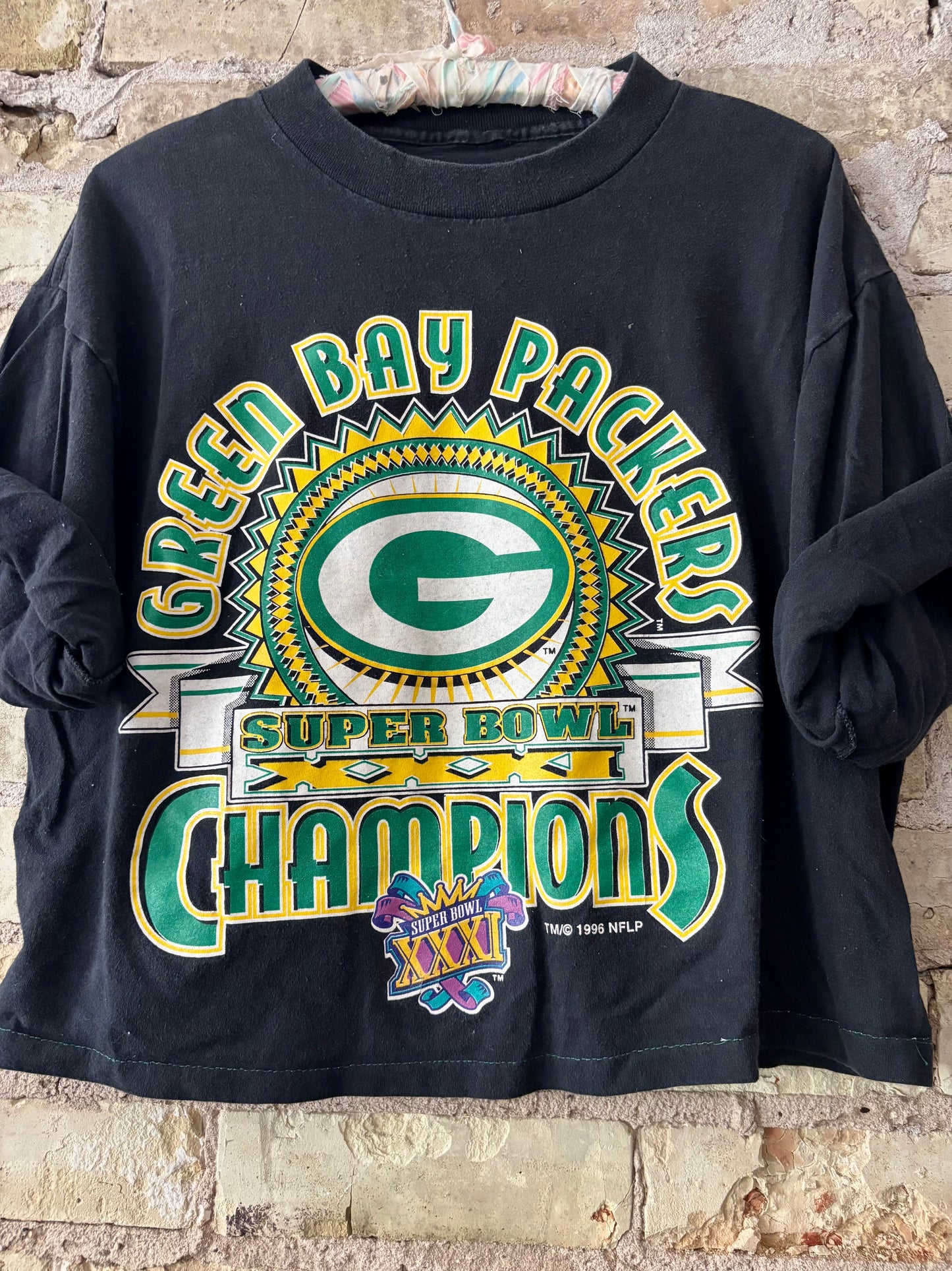 Reworked vintage Green Bay Packers cropped Super Bowl Tee