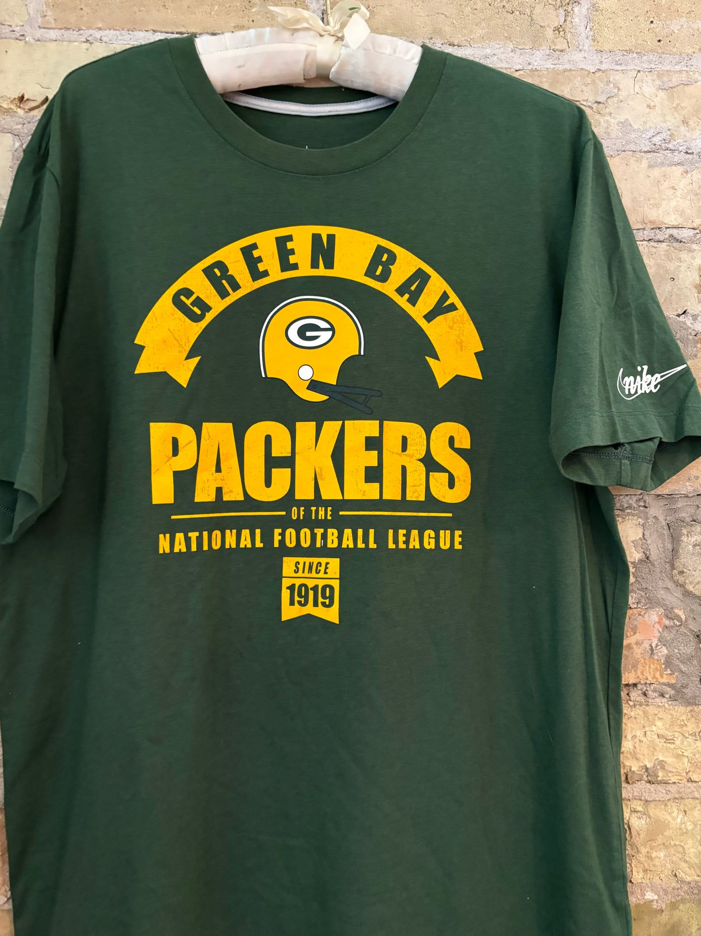 GB Packers Retro Throwback Nike Graphic Tee