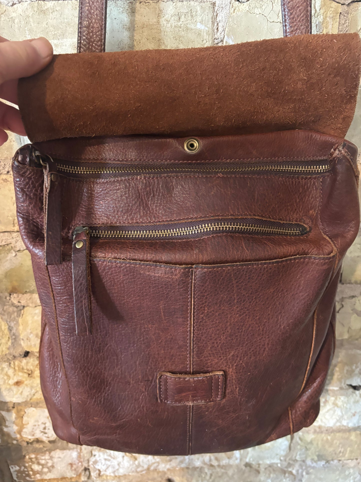 Vintage Duluth Trading Co. Pebbled Convertible Crossbody Shoulder Backpack Bag