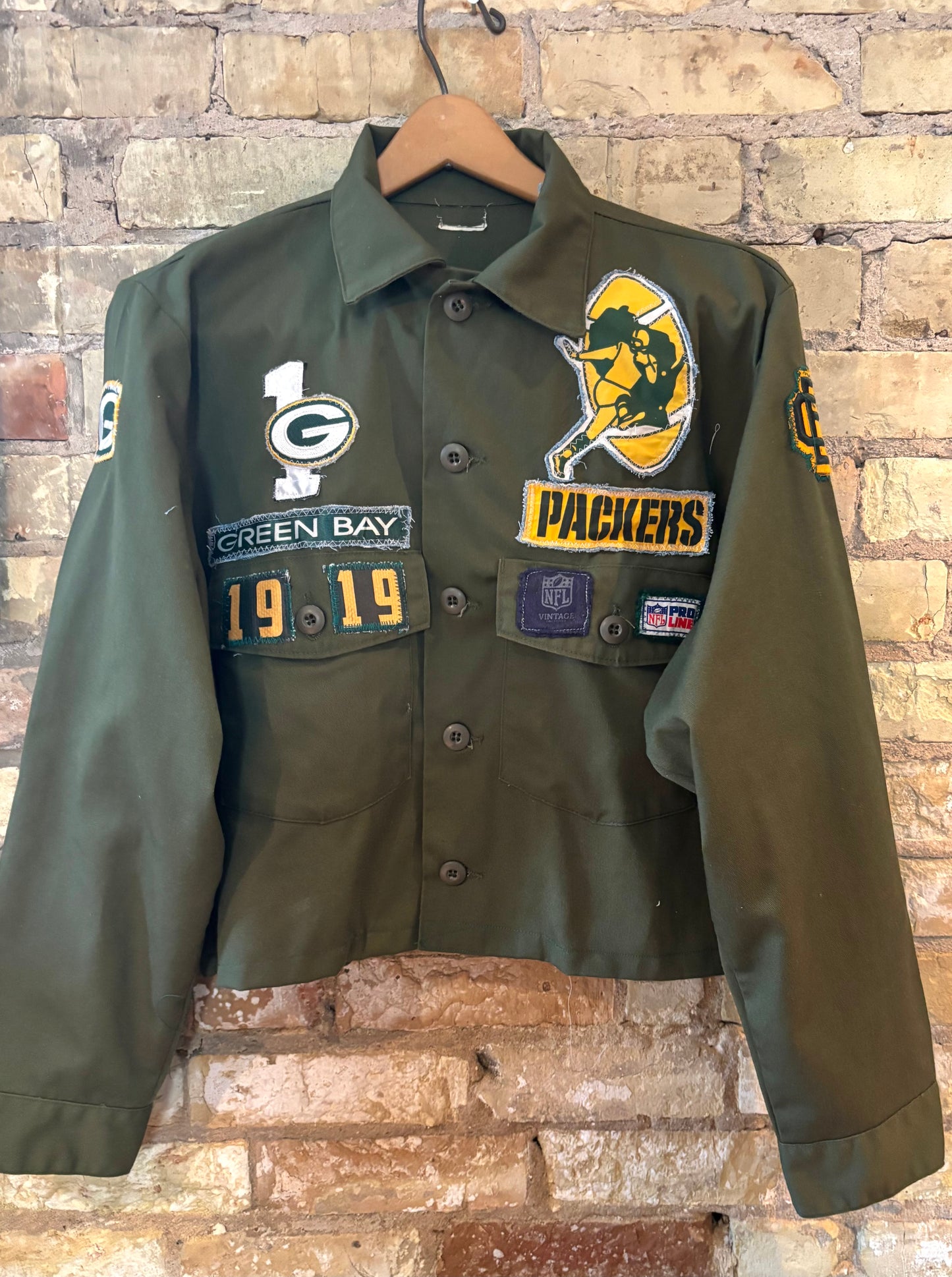 Reworked vintage Cropped Military Game Day Shaket
