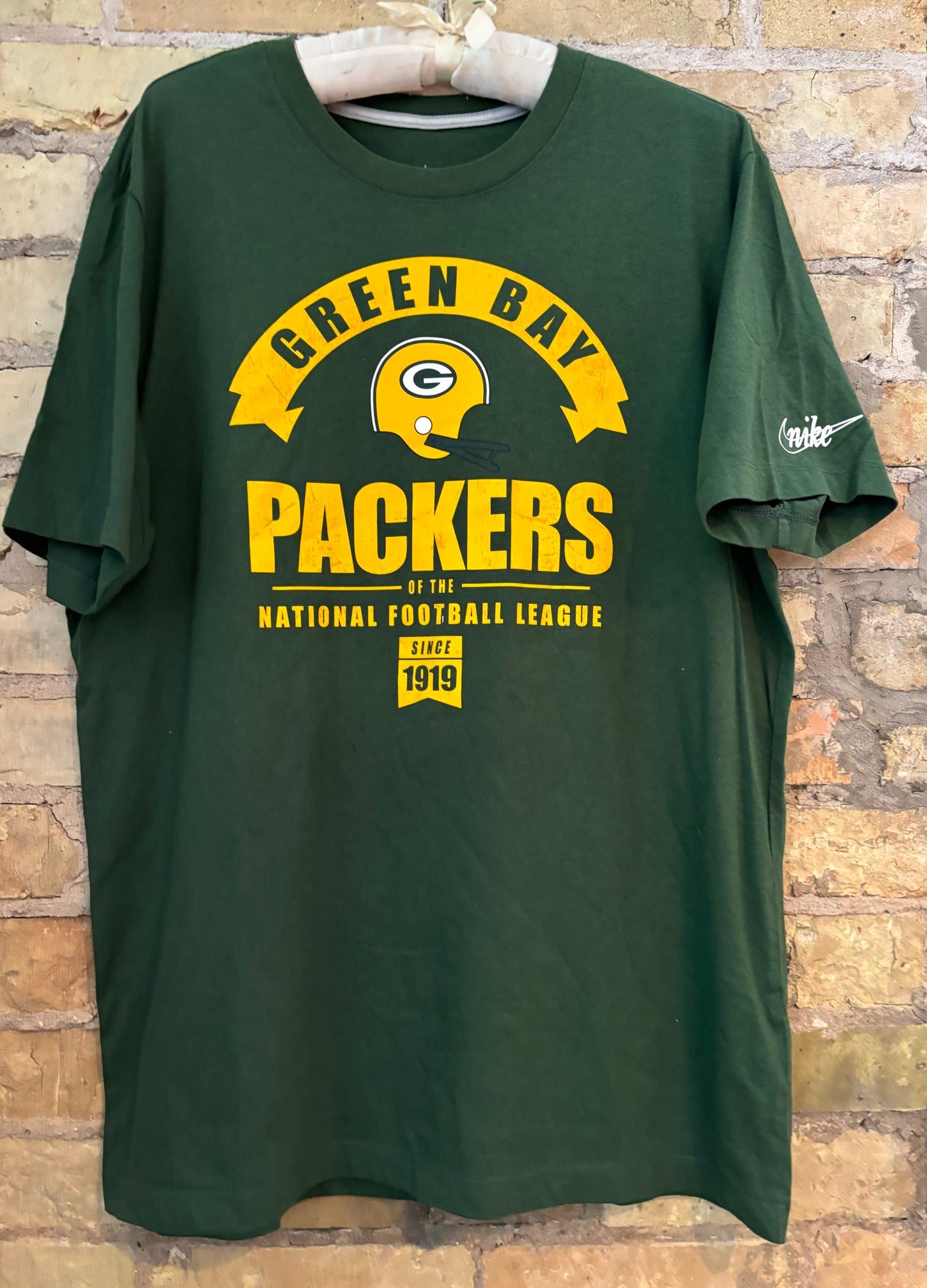 GB Packers Retro Throwback Nike Graphic Tee