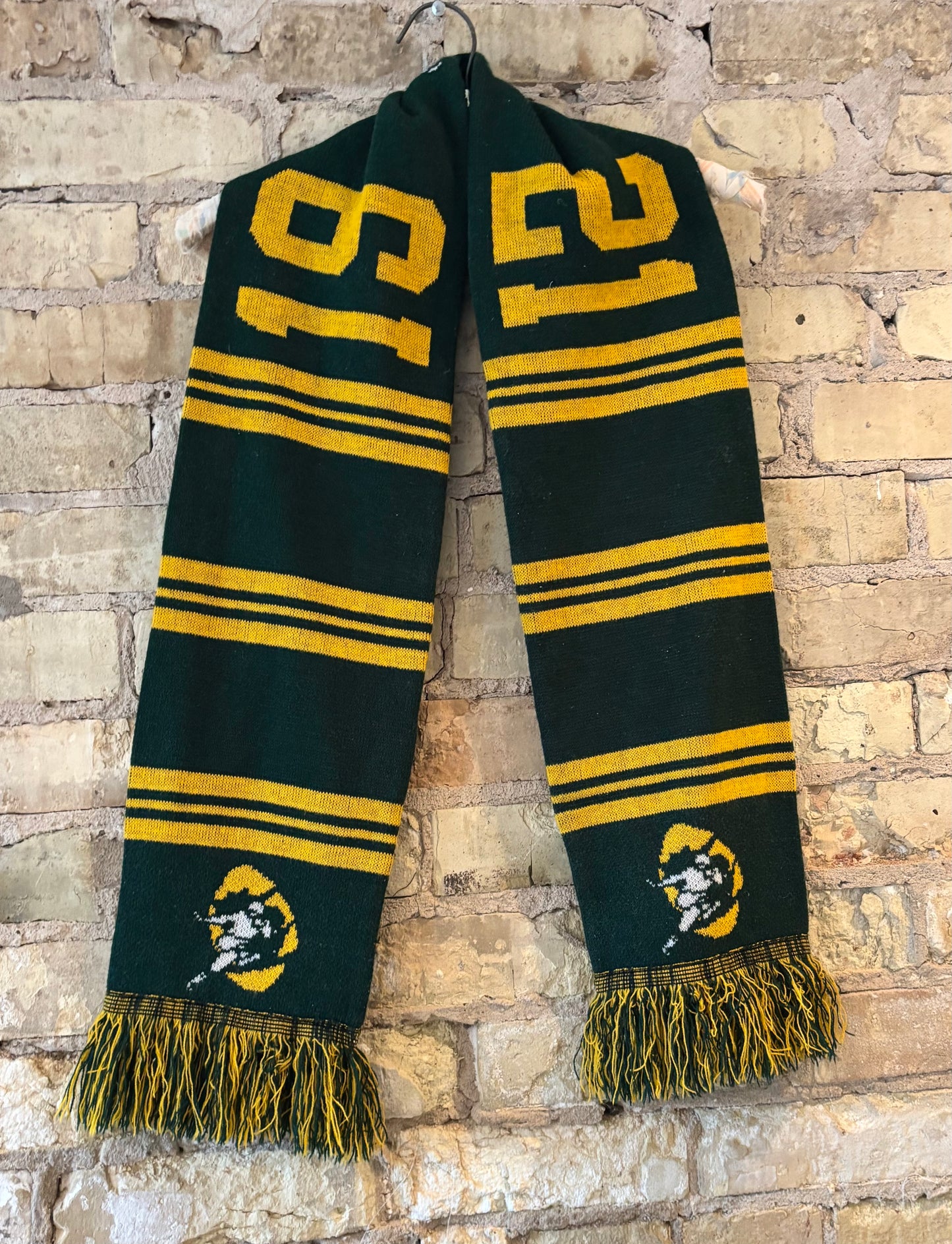 Vintage NFL PACKERS winter knit scarf with Fringe