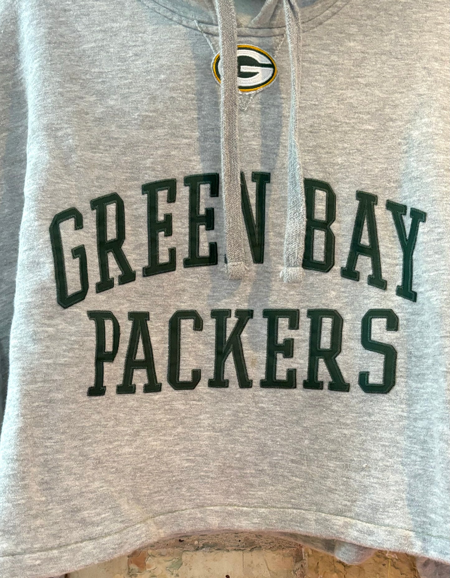 Reworked 90s Green Bay Packers Classic Gray Crop Top Hoodie
