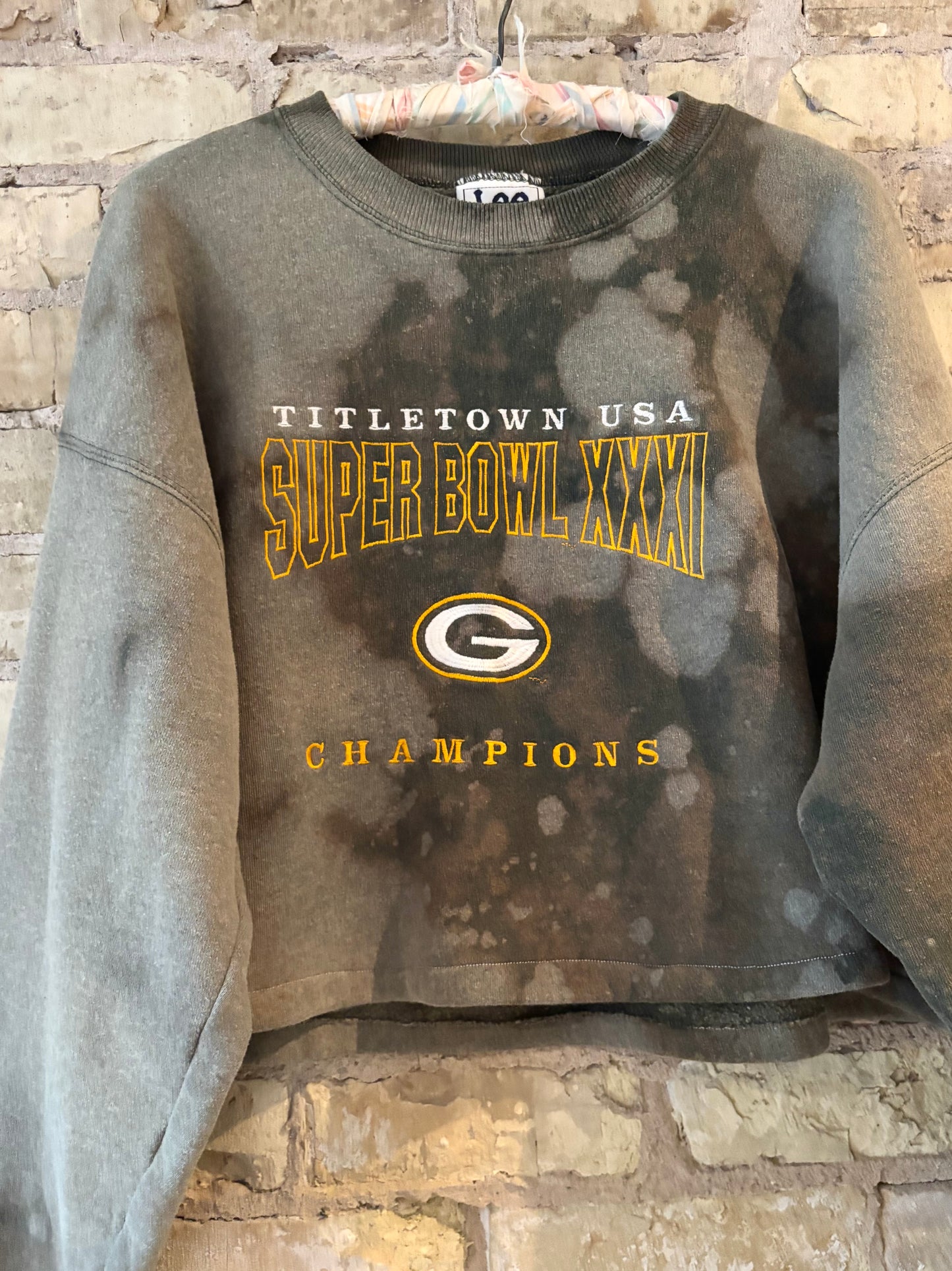 Reworked vintage Green Bay Packers Distressed Super Bowl crewneck