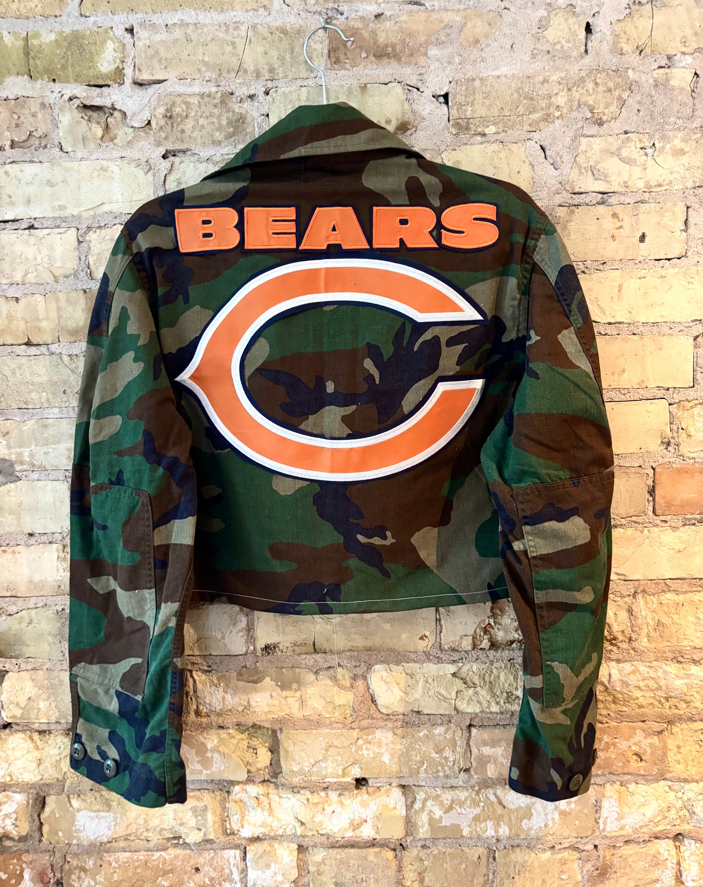 Reworked vintage Cropped Game Day Camouflage Bears Jacket