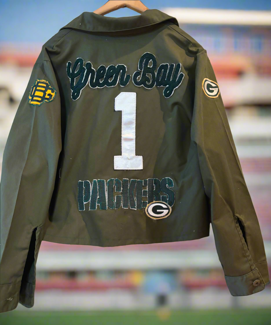 Reworked vintage Cropped Military Game Day Shaket