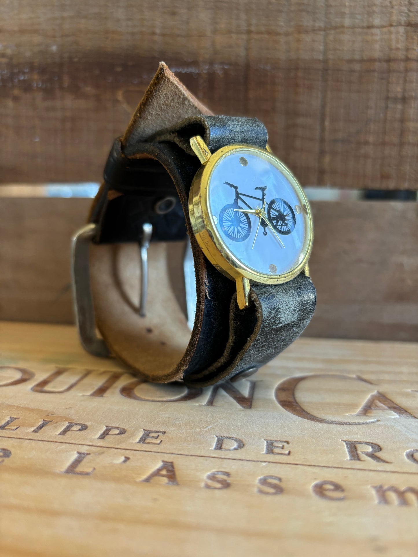 Handmade Distressed Leather Wristband Cuff Watch