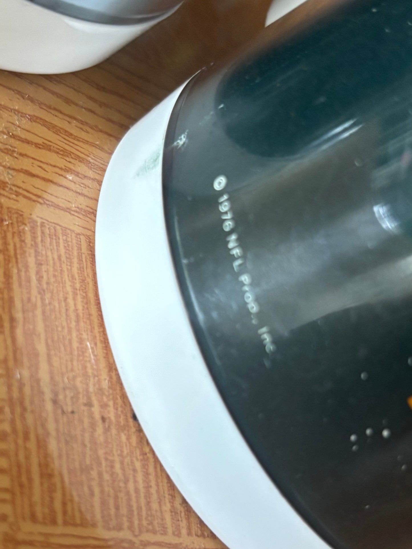 Vintage Set of 2 1970s Thermo Serv Insulated NFL Mug
GREEN BAY PACKER
Helmet Design