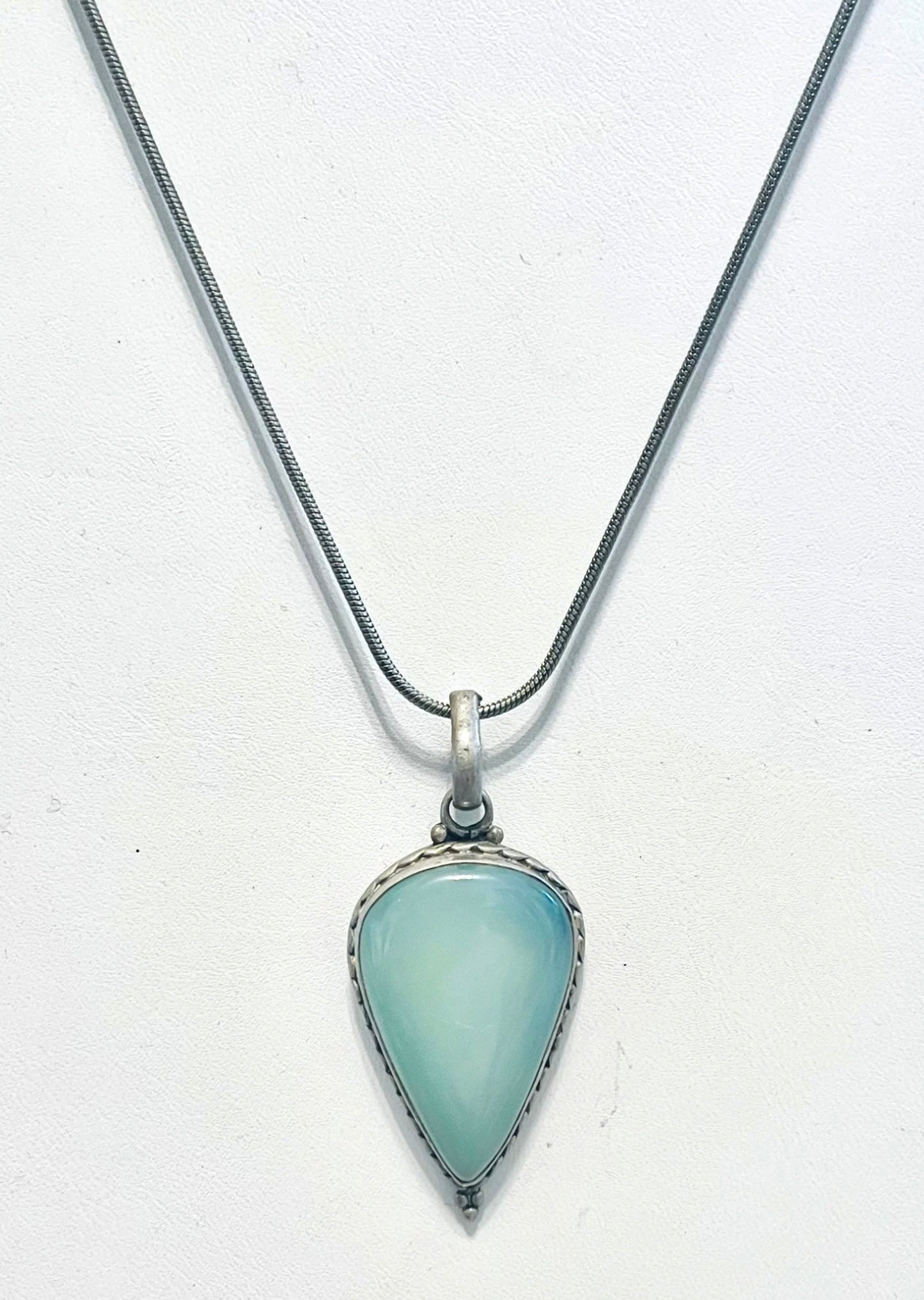 Vintage Sterling Silver Chalcedony stone Pendant Necklace