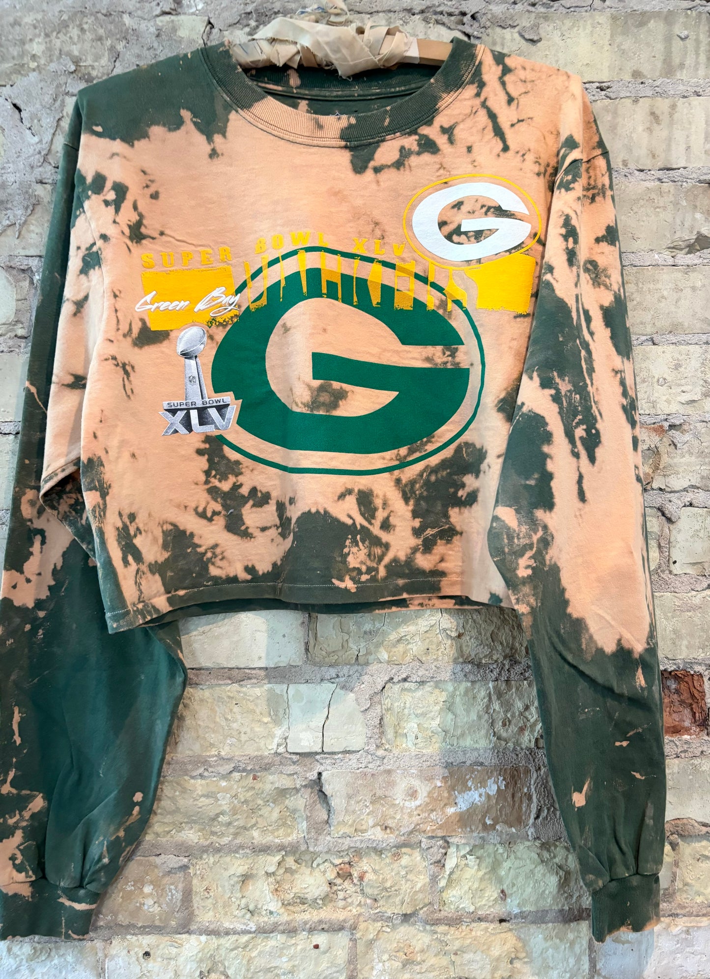 Reworked Green Bay Packers Cropped & Distressed Super Bowl Tee