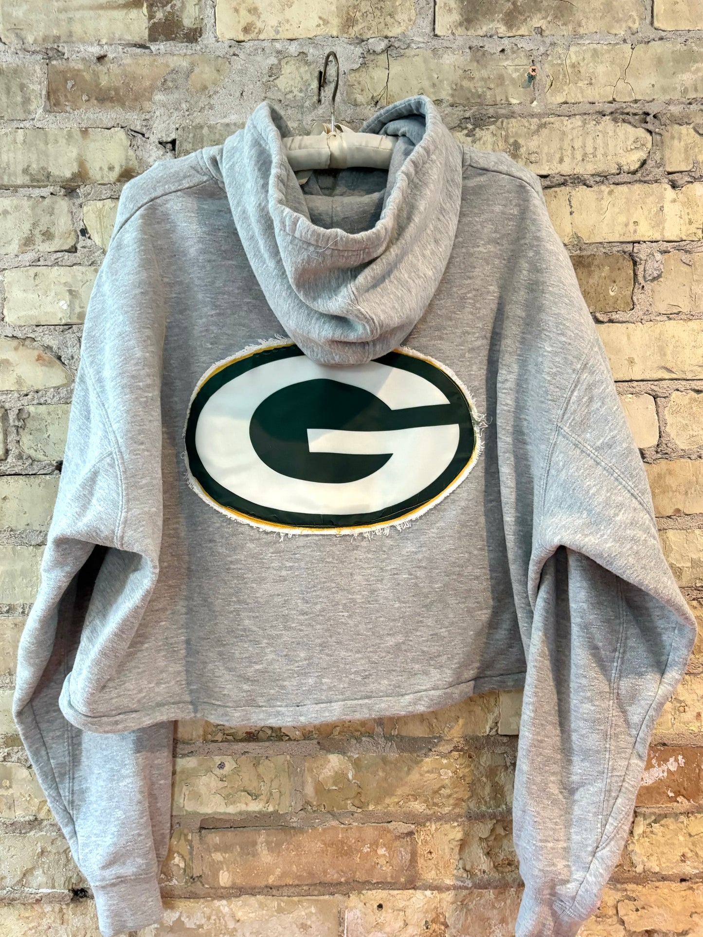 Reworked 90s Green Bay Packers Classic Gray Crop Top Hoodie