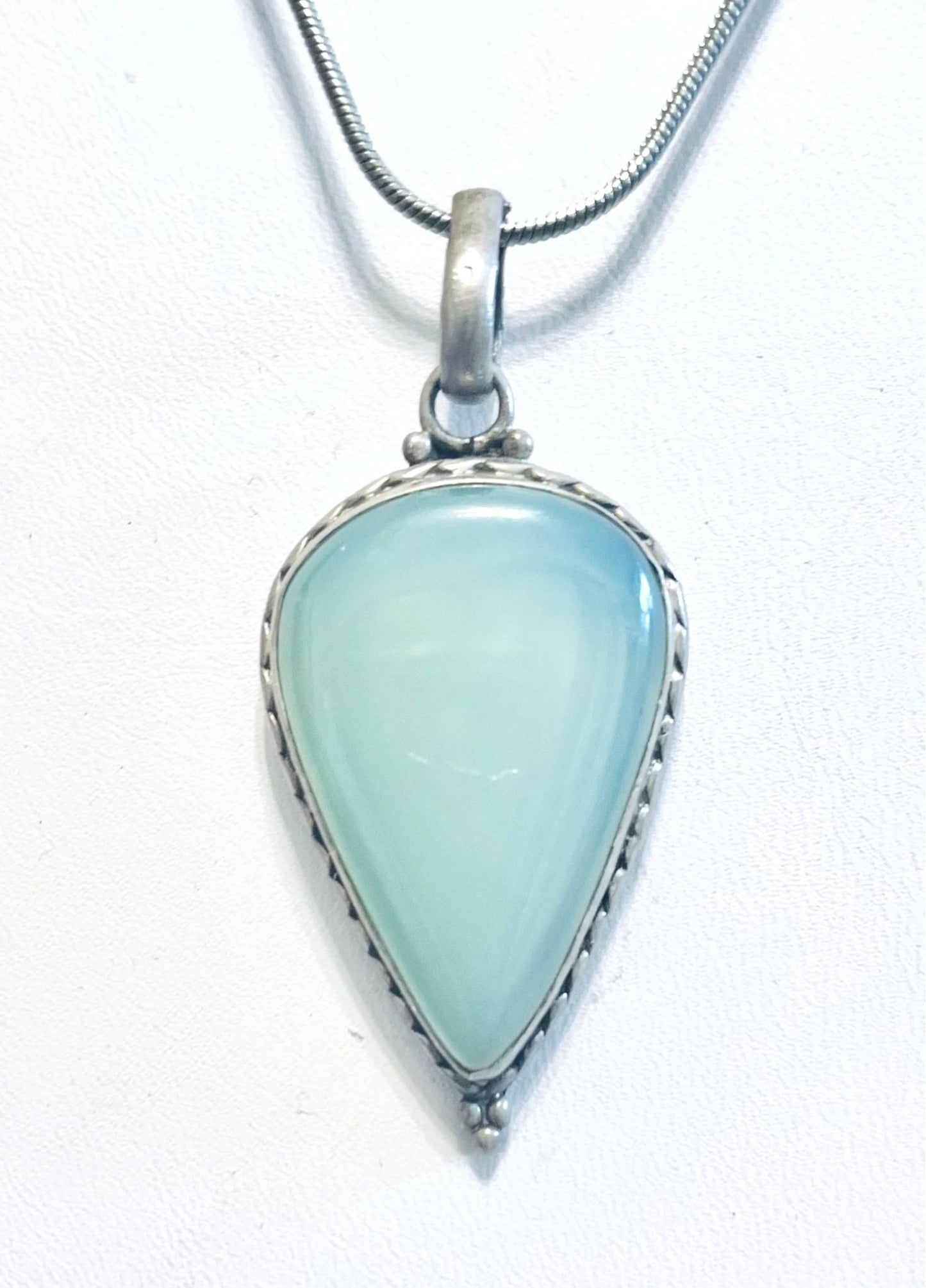 Vintage Sterling Silver Chalcedony stone Pendant Necklace