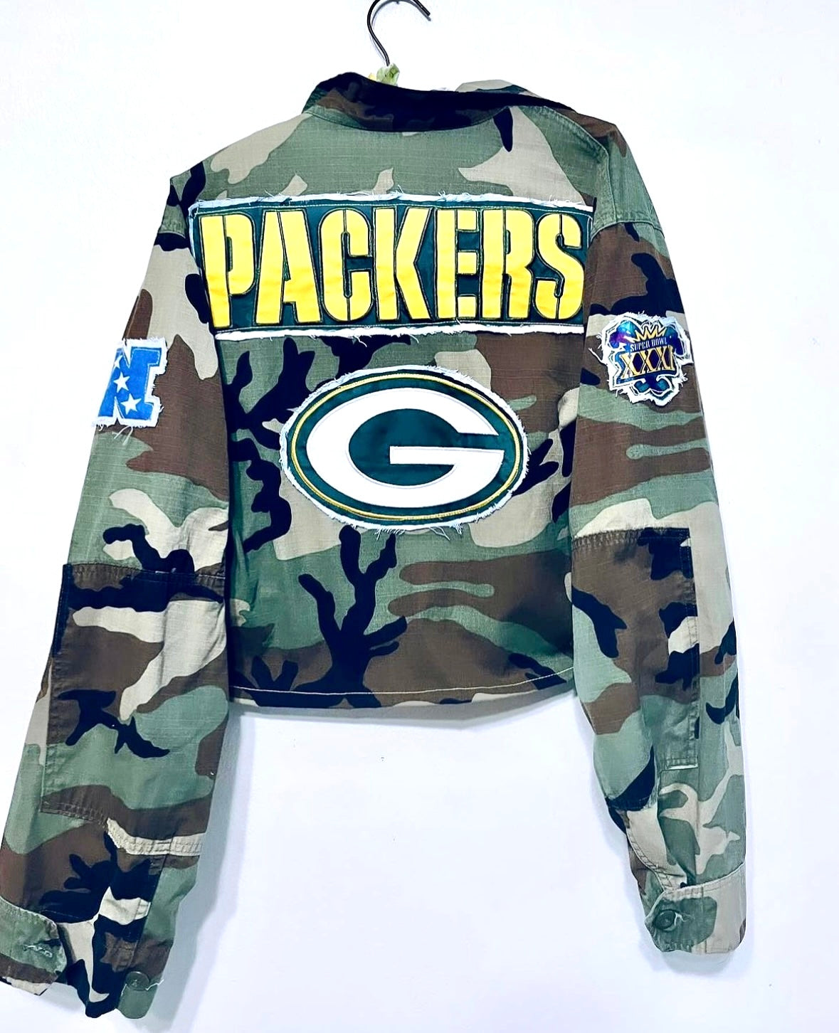 Reworked vintage Camouflage Packers Game Day Coat Jacket