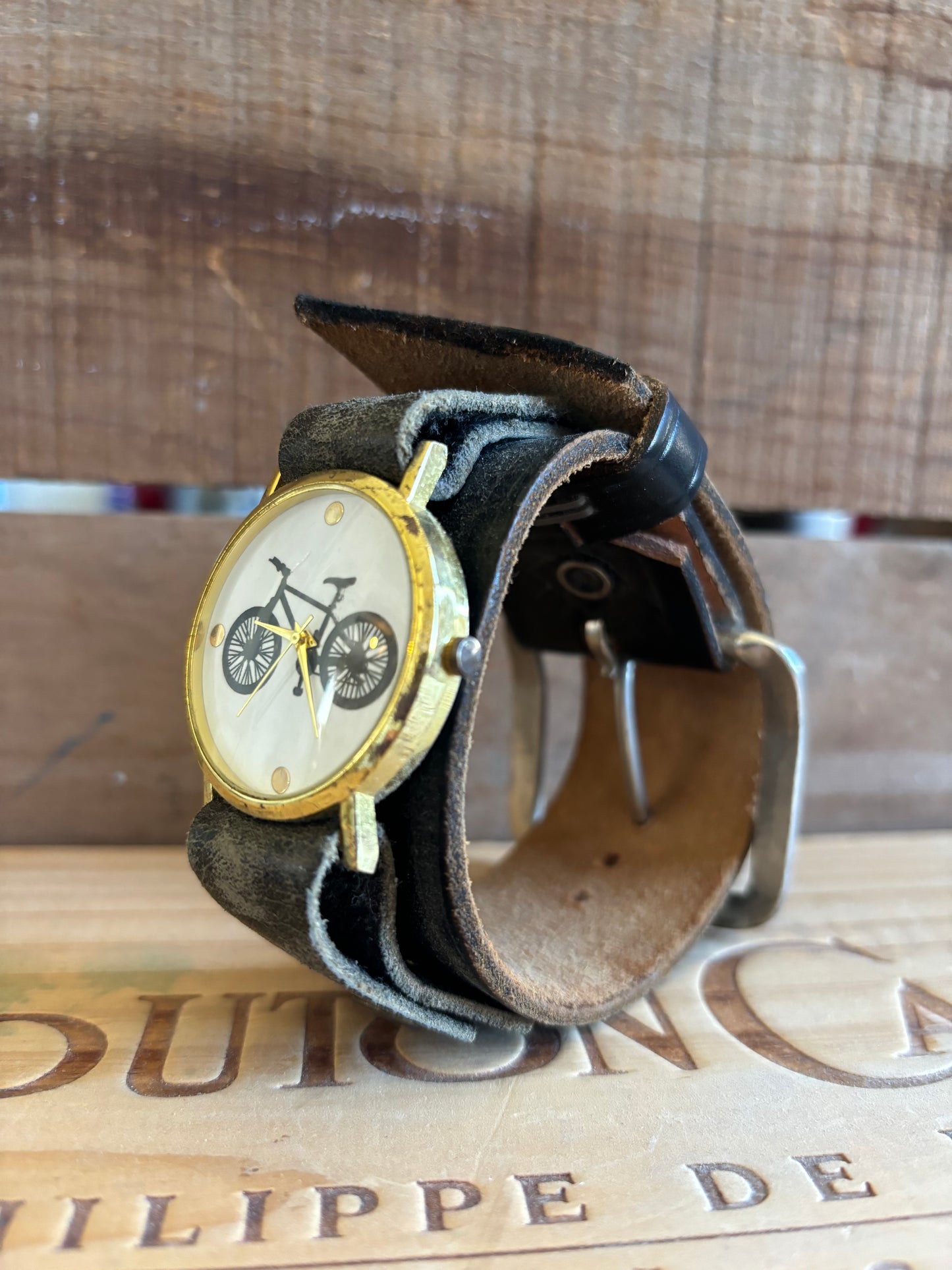 Handmade Distressed Leather Wristband Cuff Watch