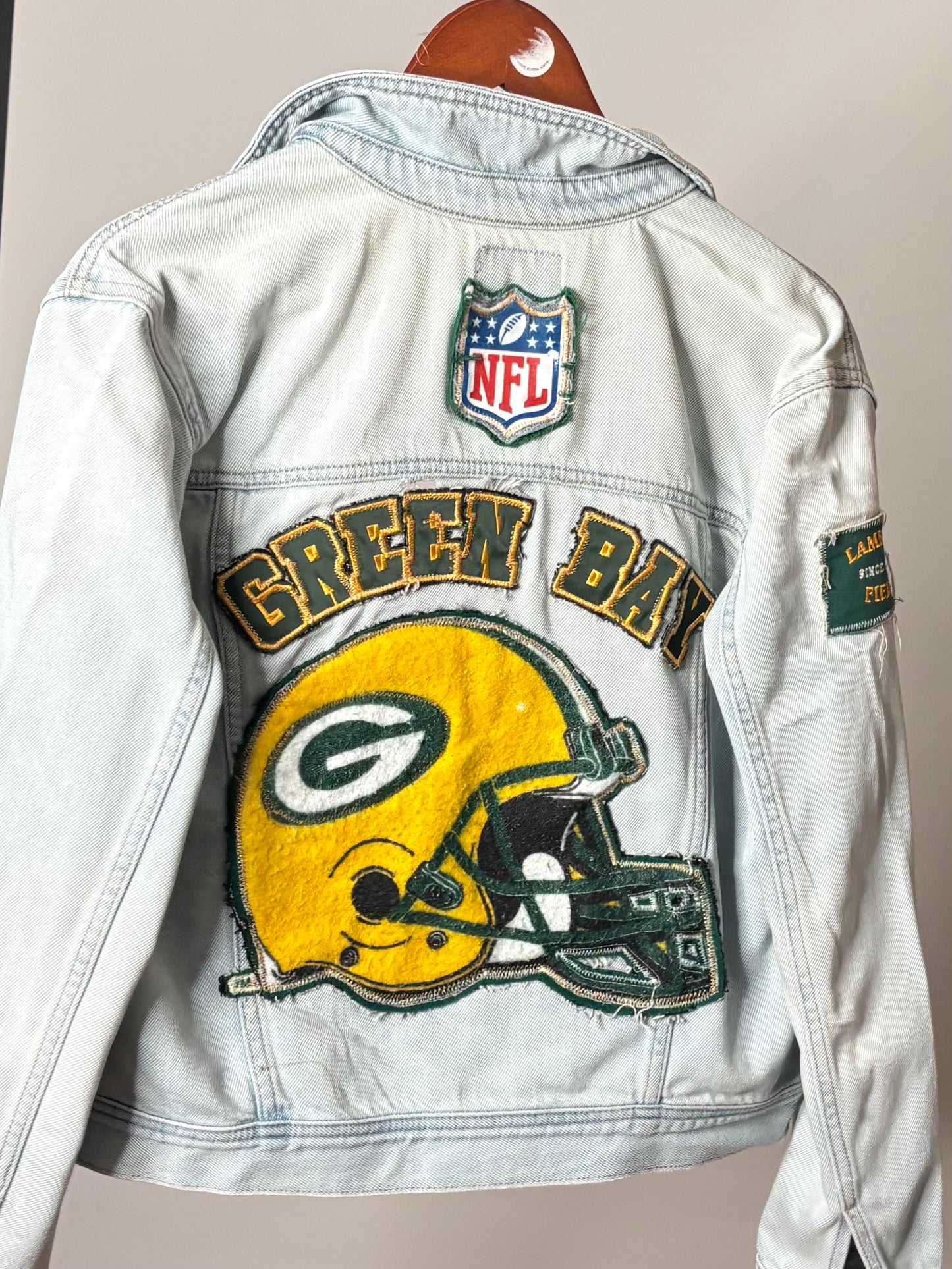 90’s Light Wash Game Day Denim Jean Jacket