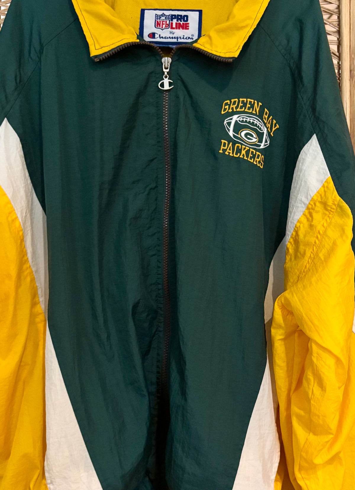 Vintage 90’s Full zip Stadium Windbreaker