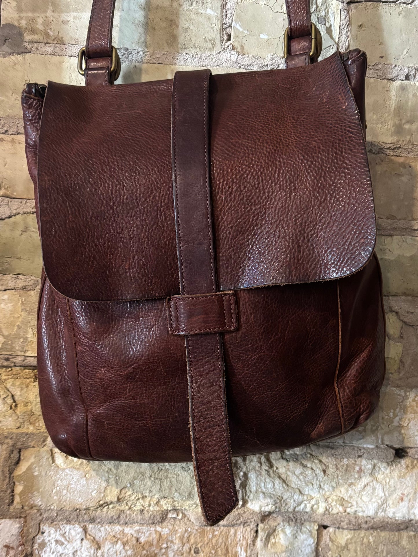 Vintage Duluth Trading Co. Pebbled Convertible Crossbody Shoulder Backpack Bag