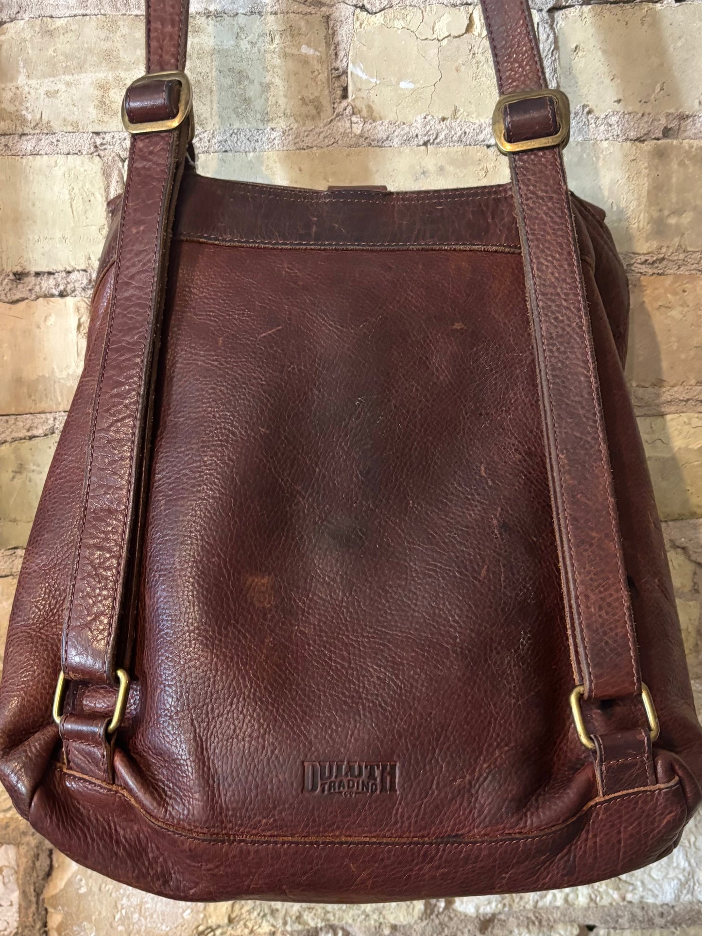 Vintage Duluth Trading Co. Pebbled Convertible Crossbody Shoulder Backpack Bag