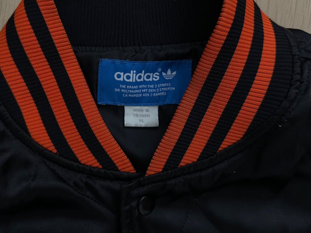 Vintage 90’s Adidas  NY Knicks quilted satin bomber Varsity jacket