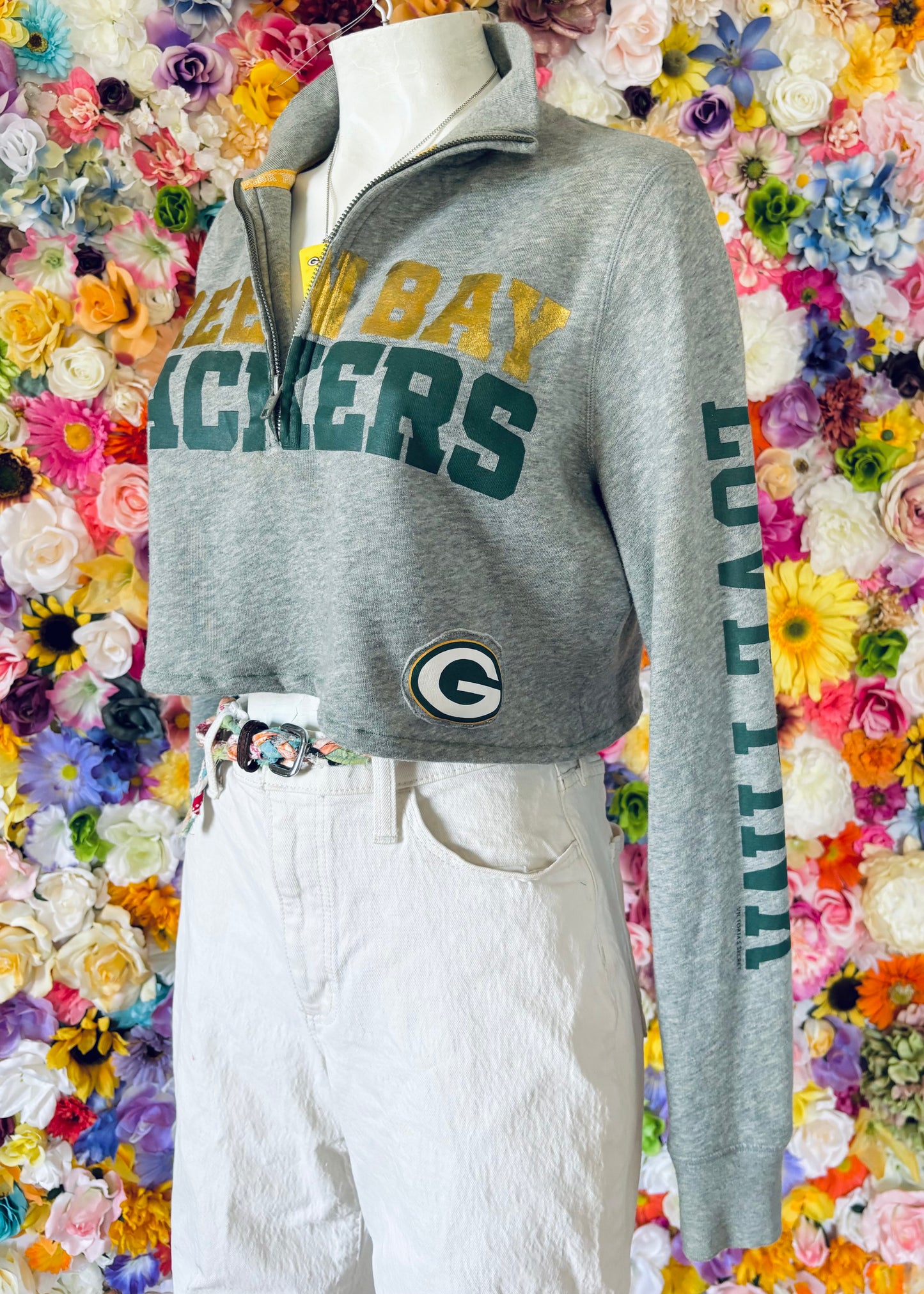 Reworked Retro Green Bay PACKERS VS PINK 1/4 Zip Cropped Pullover