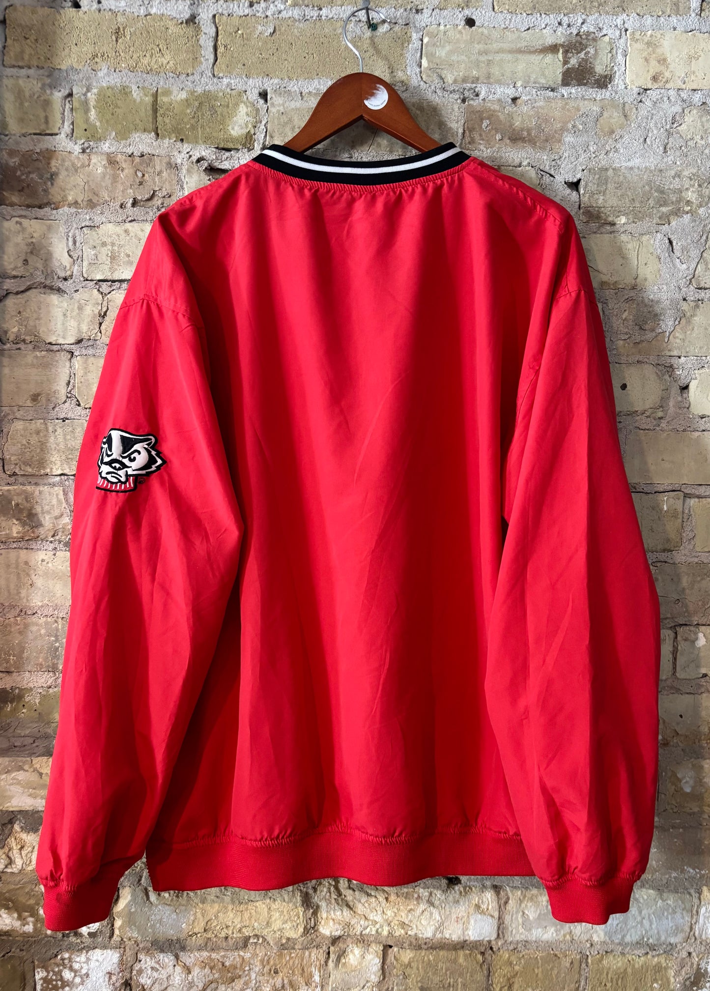 Vintage Wisconsin  Badgers Retro V Neck Windbreaker Pullover