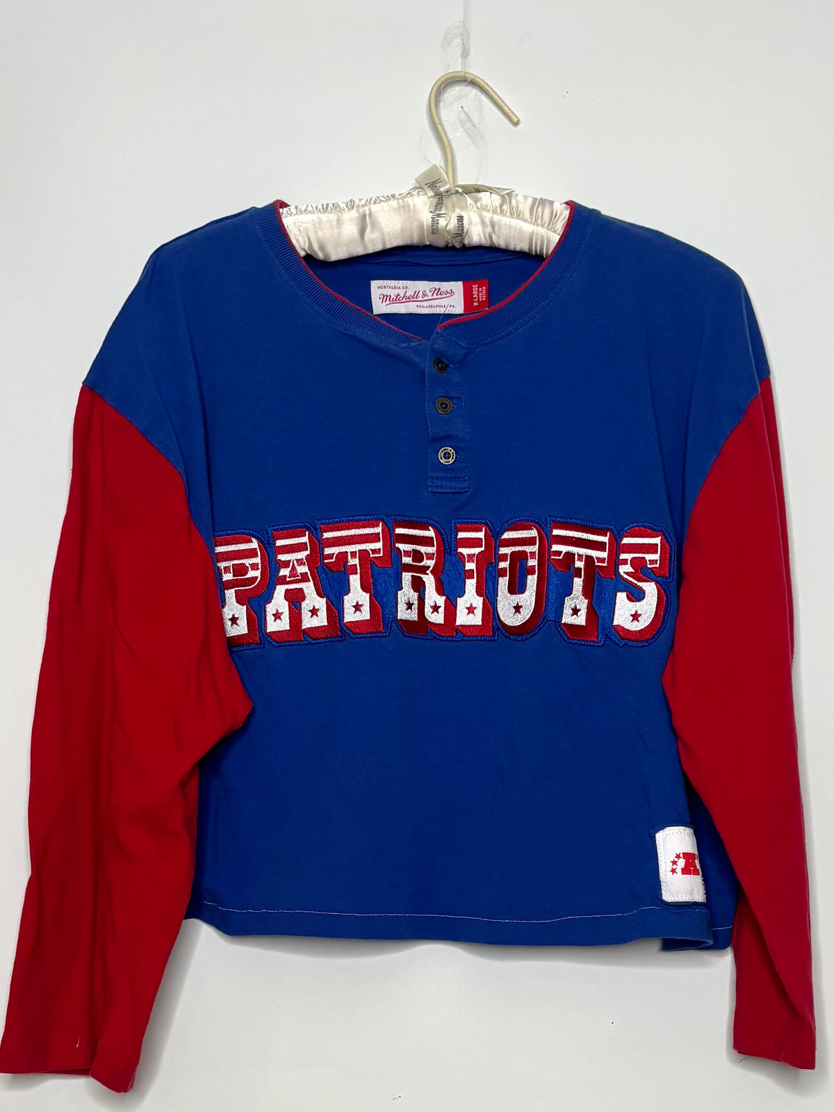 Vintage Cropped 3 Button Royal Blue Henley Throwback Tee