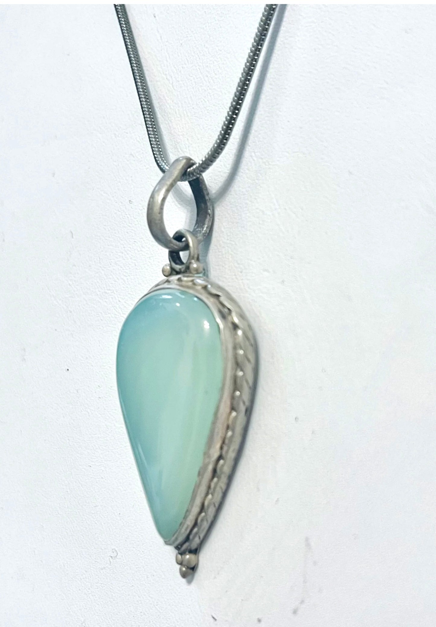 Vintage Sterling Silver Chalcedony stone Pendant Necklace