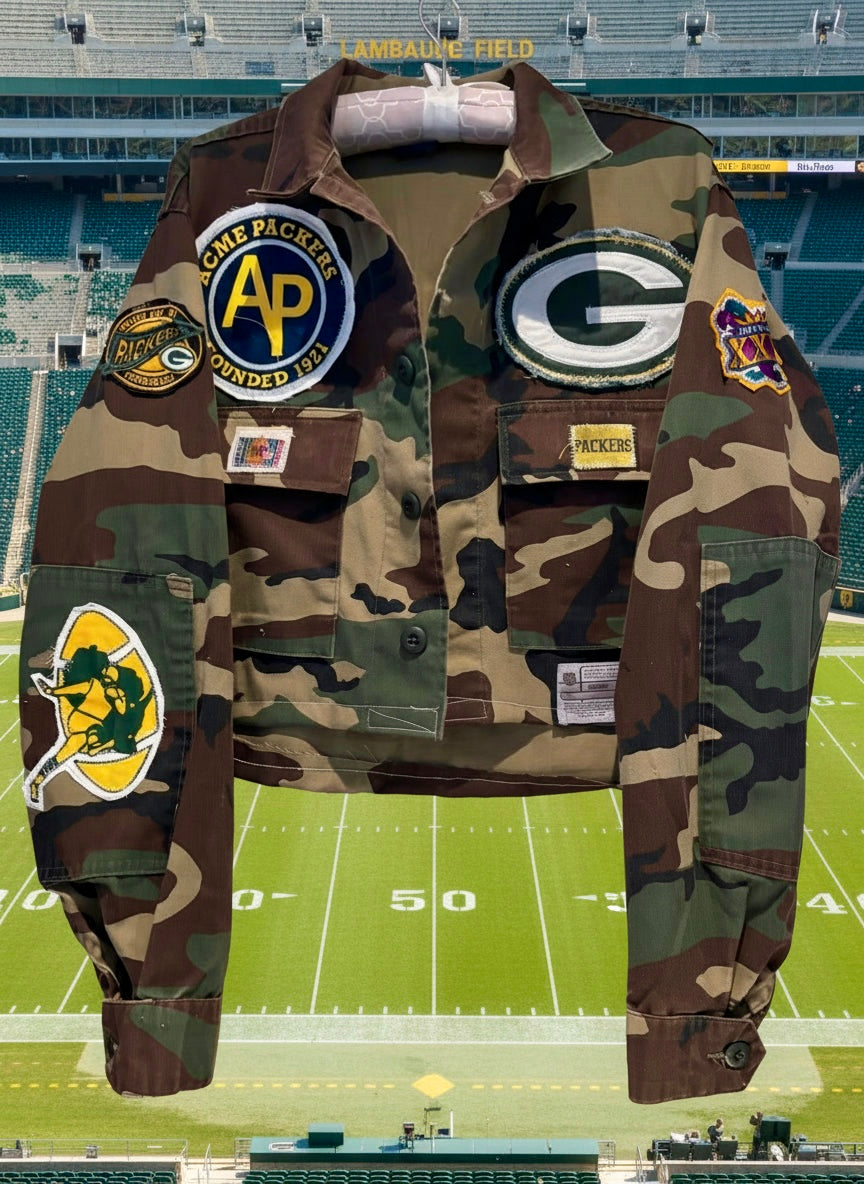 Reworked vintage Camouflage Packers Game Day Coat Jacket
