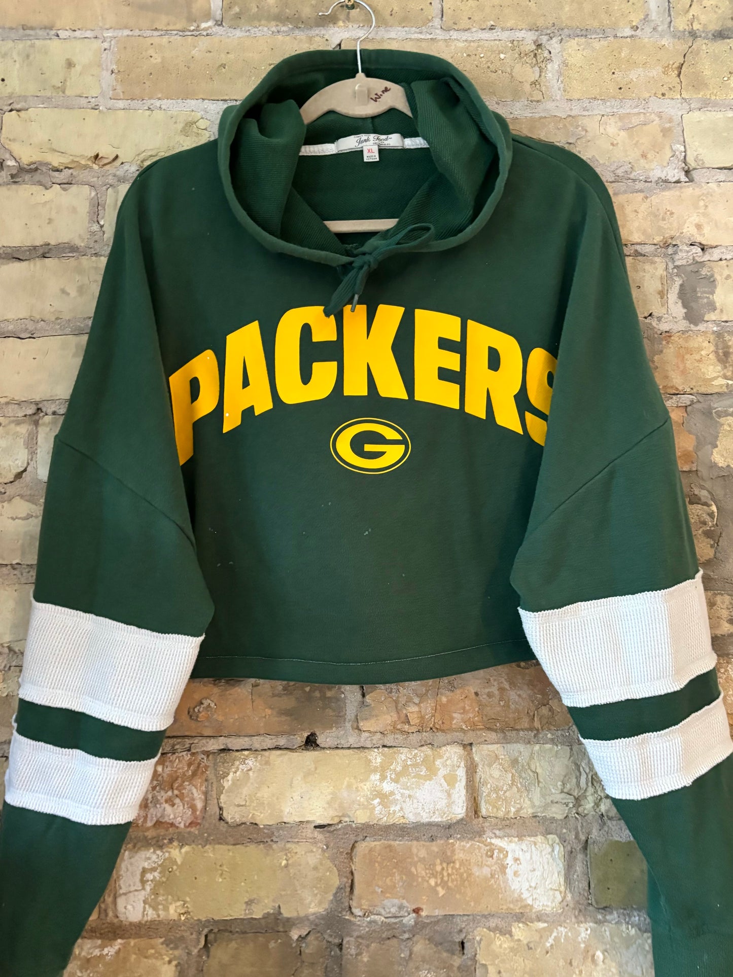 Reworked 90s Packers Junk Food Cropped Hoodie